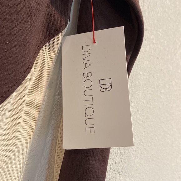 Brown and nude jumpsuit. - Picture 8 of 11